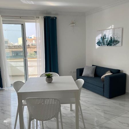 Condo With Patio Overlooking Piazza Gzira Exterior photo